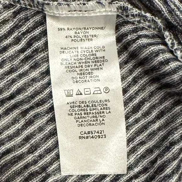 Loft size XL tshirt - Picture 5 of 5